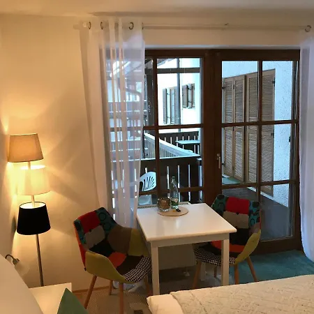 Schoene Ferienapartments Im Bayerischer Wald Chrysantihof ツヴィーゼル